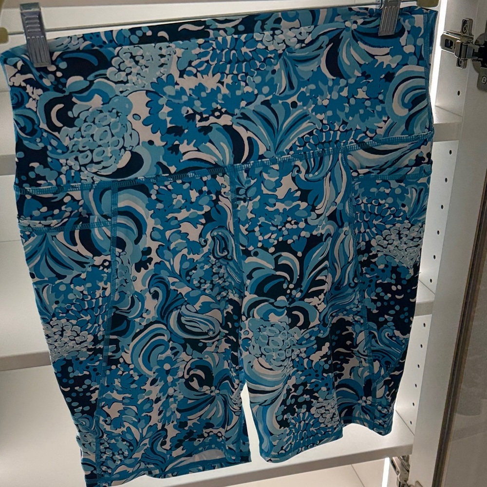 Lilly Pulitzer Blue and White Patterned Shorts